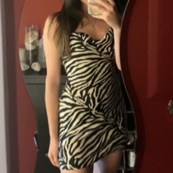 Urban Outfitters Dress - Picture 3 of 6